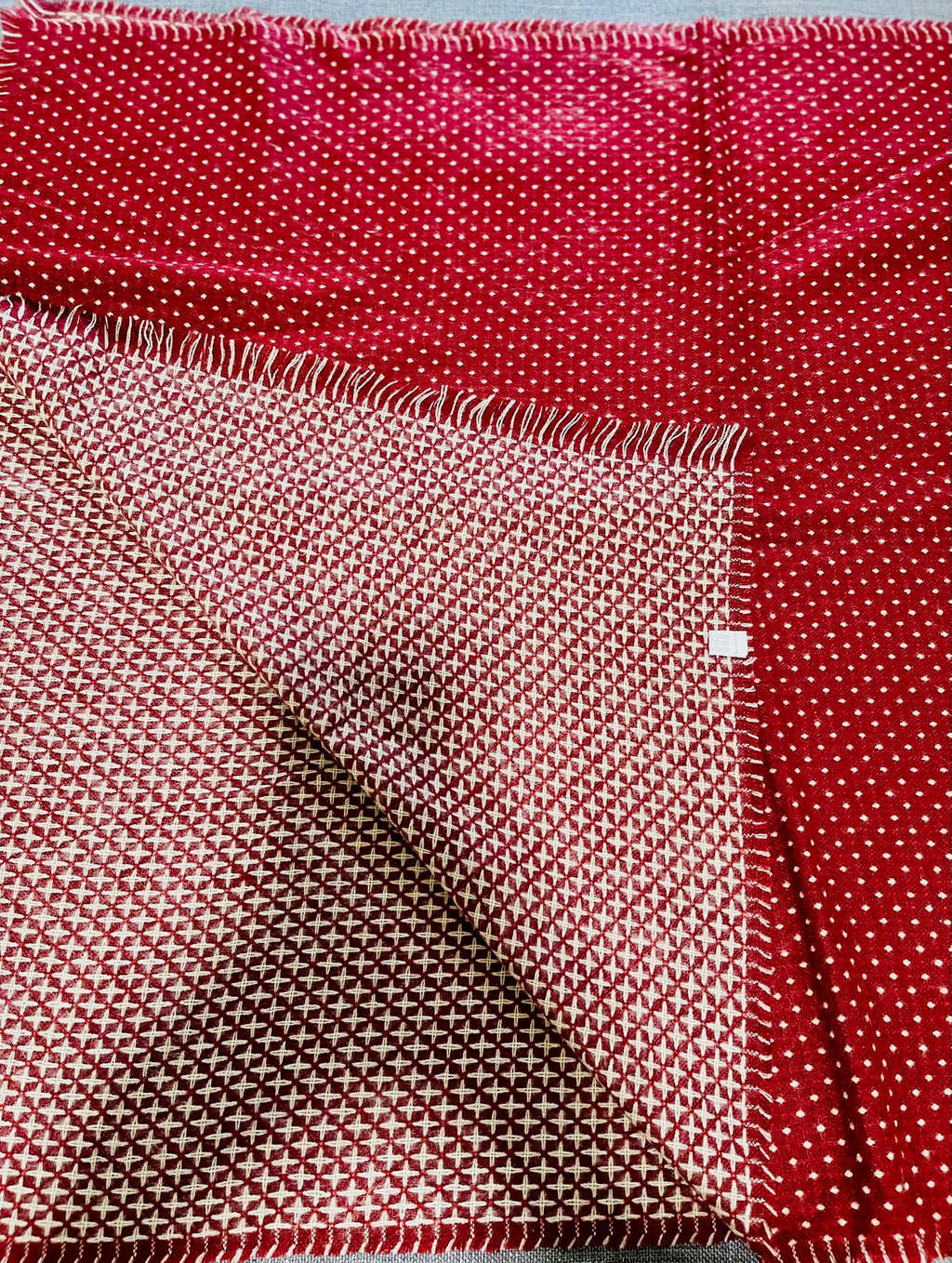 Dotted Light Wool Shawl